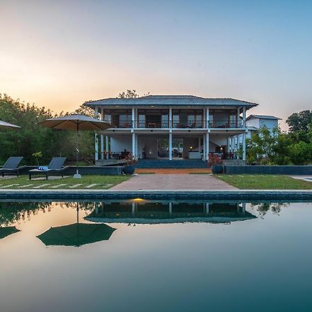 Ceylon Breeze Sigiriya Hotel Exterior photo